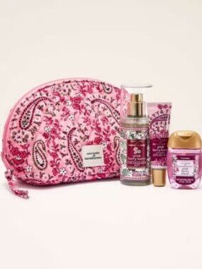 Bath & Body Works Vera Bradley Pink Paisley Gift Set